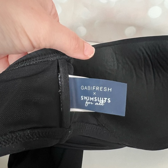 GABI FRESH Black Swim Top 16 D/DD - Picture 9 of 10